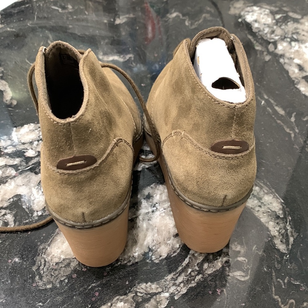 Clarks Booties - Picture 4 of 4
